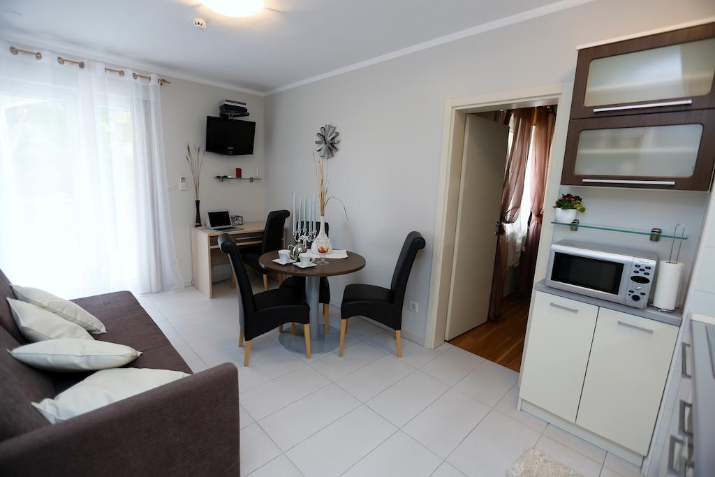 Apartments Lavica Beach Dumicic بودْسْتغانا الغرفة الصورة