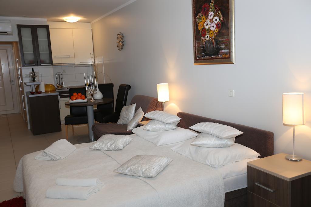 Apartments Lavica Beach Dumicic بودْسْتغانا الغرفة الصورة