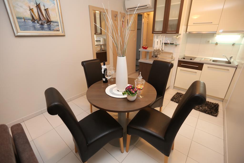 Apartments Lavica Beach Dumicic بودْسْتغانا الغرفة الصورة